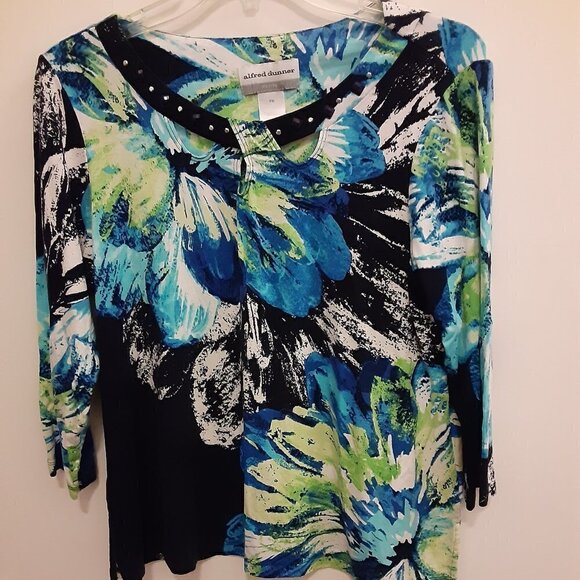 Alfred Dunner Tops - Alfred Dunner PM Black Top w/Blue, Green & White Flowers & Studded Neckline